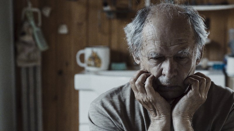 W zawieszeniu / In der Schwebe / In Limbo