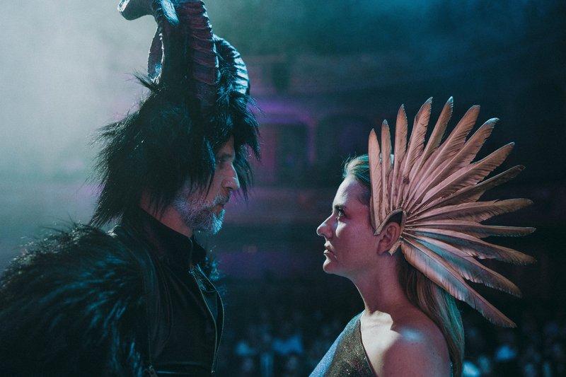 Sezony / Saisons / Seasons